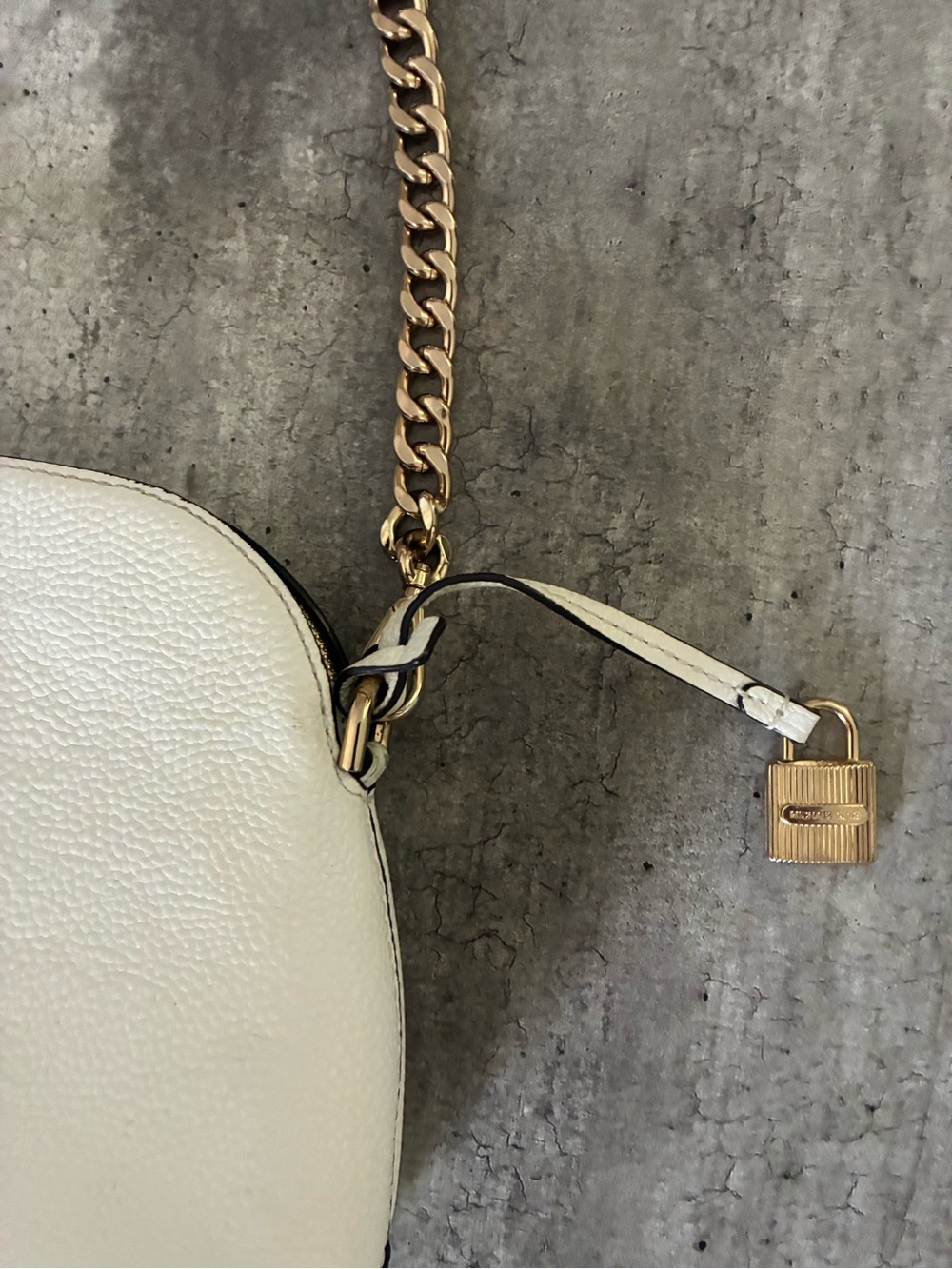 Michael Kors Cream Pebbled Leather Crossbody with Gold Chain Trim - Picture 3 of 14